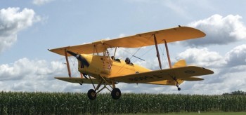 1940 de Havilland DH-82A Tiger Moth
